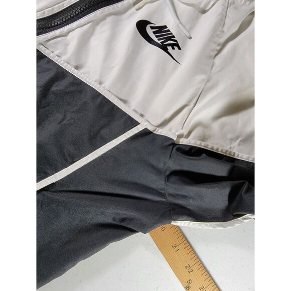 Nike Women's Hoodie Windbreaker Black & White Jacket - Small - Picture 3 of 7